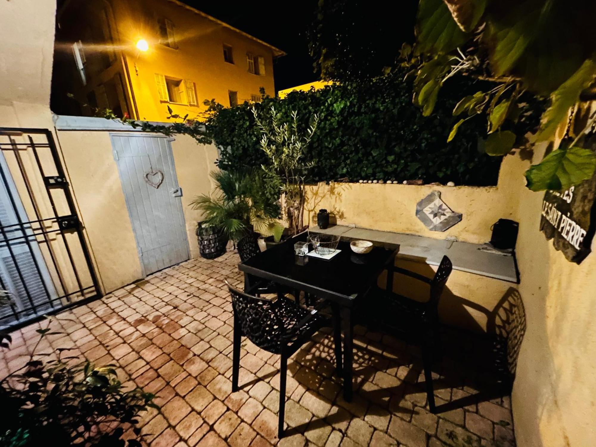 Charmante 3 Zimmer, Stadtwohnung,Strandnähe Menton Exterior foto